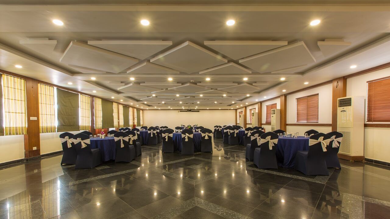 Hotel TSG Grand - Hotel Image 2