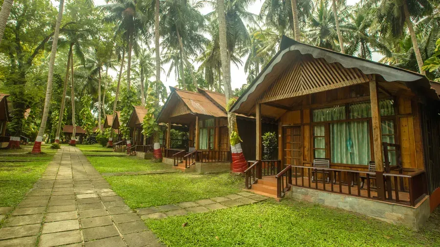 Symphony Palms Beach Resort And Spa - Hotel Image 2